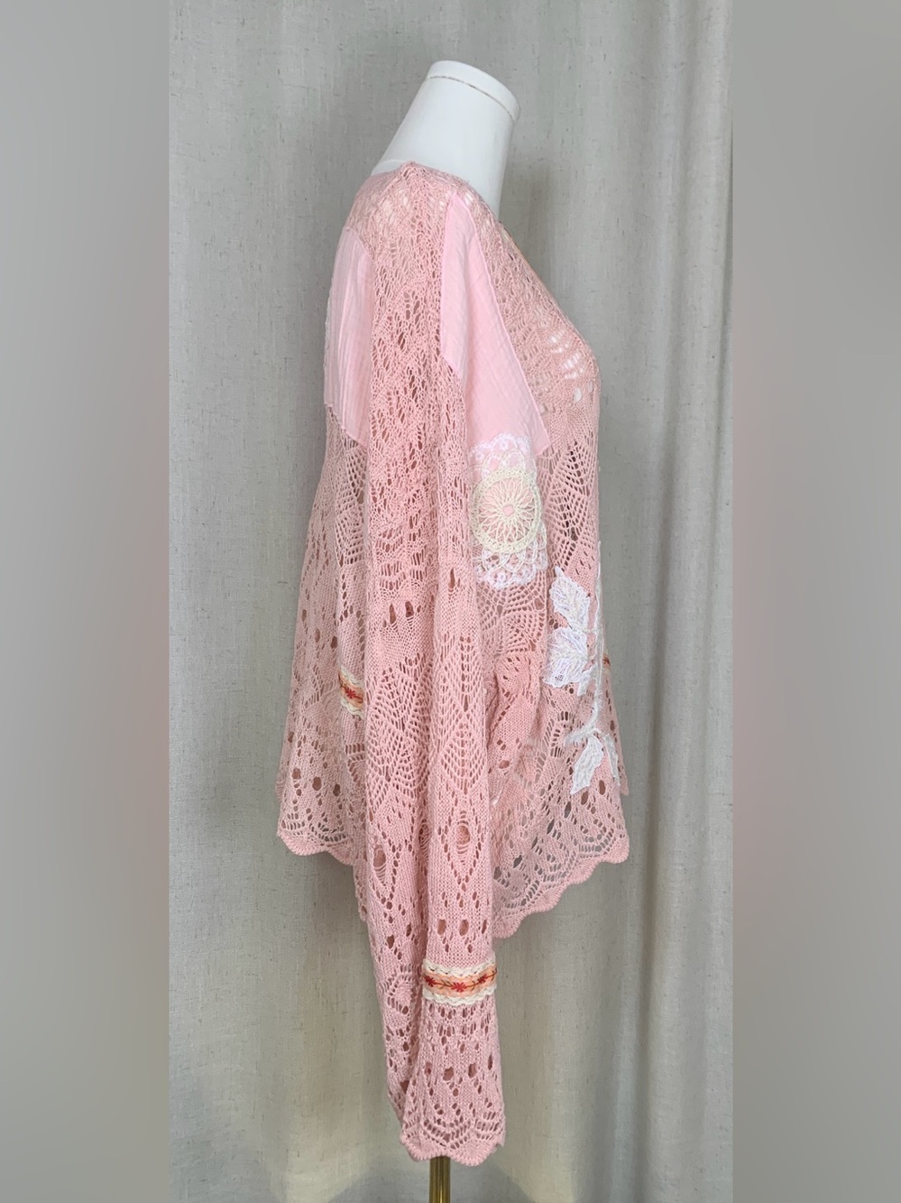 POL Blush Pink Crochet Lace Patchwork Sweater | Boho Cottagecore | Medium L1-37 - Picture 3 of 7